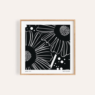 Black White Floral Art of black and white daisy flowers in a wooden frame
