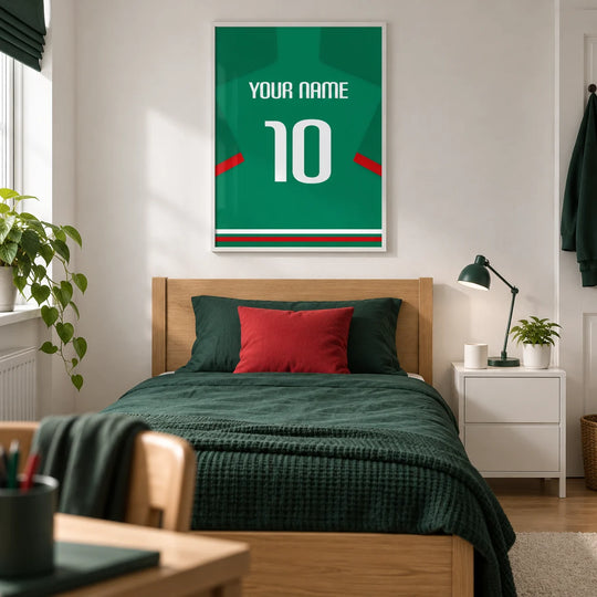 Camiseta de fútbol personalizada - verde con franja roja en la manga